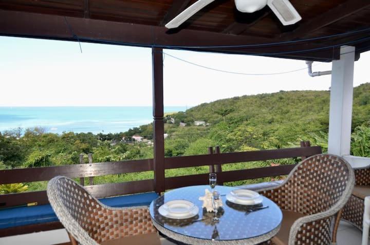 Halcyon Heights Condominium Dickenson Bay Exterior foto